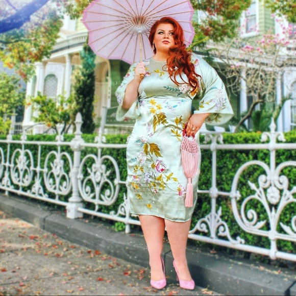 ASOS Dresses & Skirts - ASOS plus size sage green floral satin dress 20w